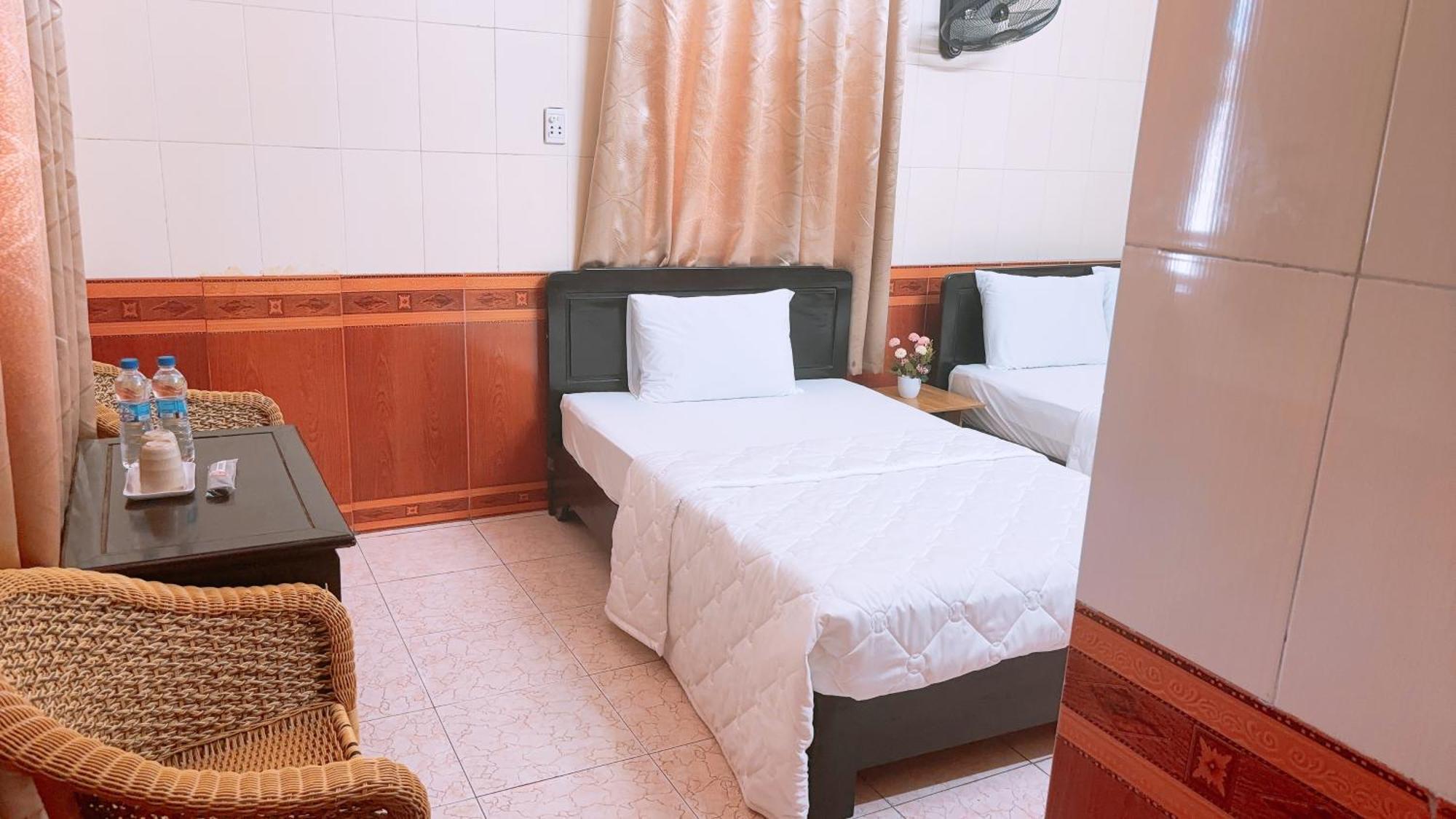 Hong Ha Guest House Hue Buitenkant foto